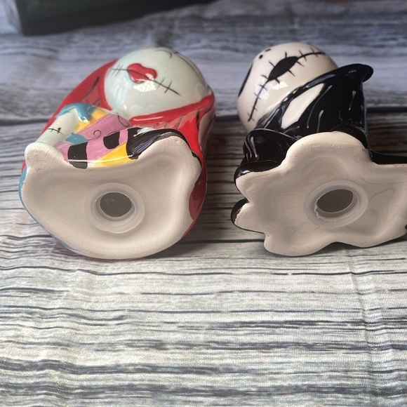 Nightmare Before Christmas Salt and Pepper Shakers - Picture 7 of 9